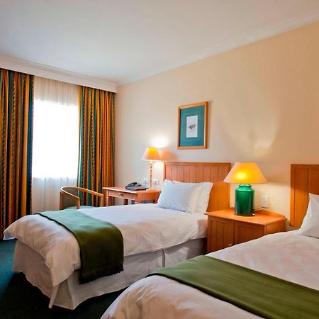 Protea Hotel By Marriott Ondangwa Dış mekan fotoğraf