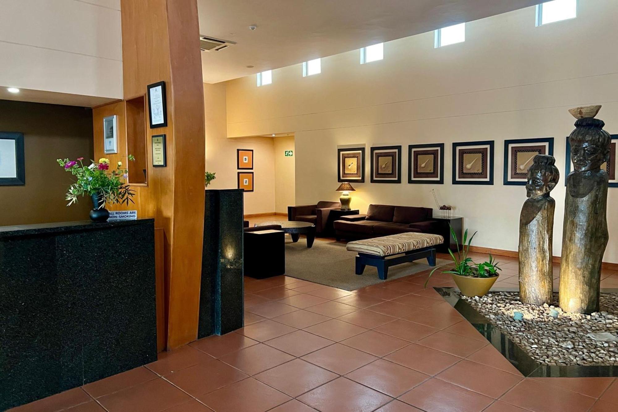 Protea Hotel By Marriott Ondangwa Dış mekan fotoğraf