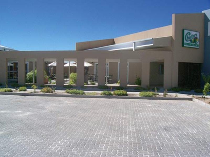 Protea Hotel By Marriott Ondangwa Dış mekan fotoğraf