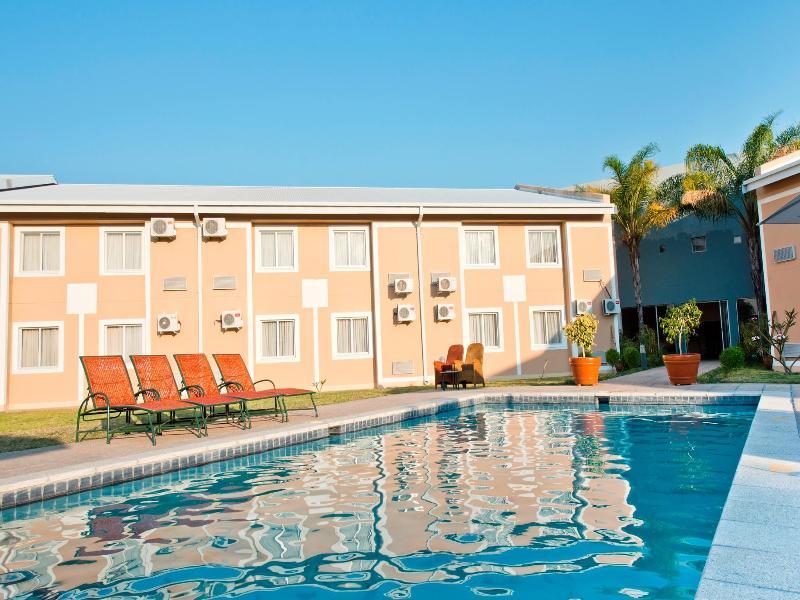 Protea Hotel By Marriott Ondangwa Dış mekan fotoğraf